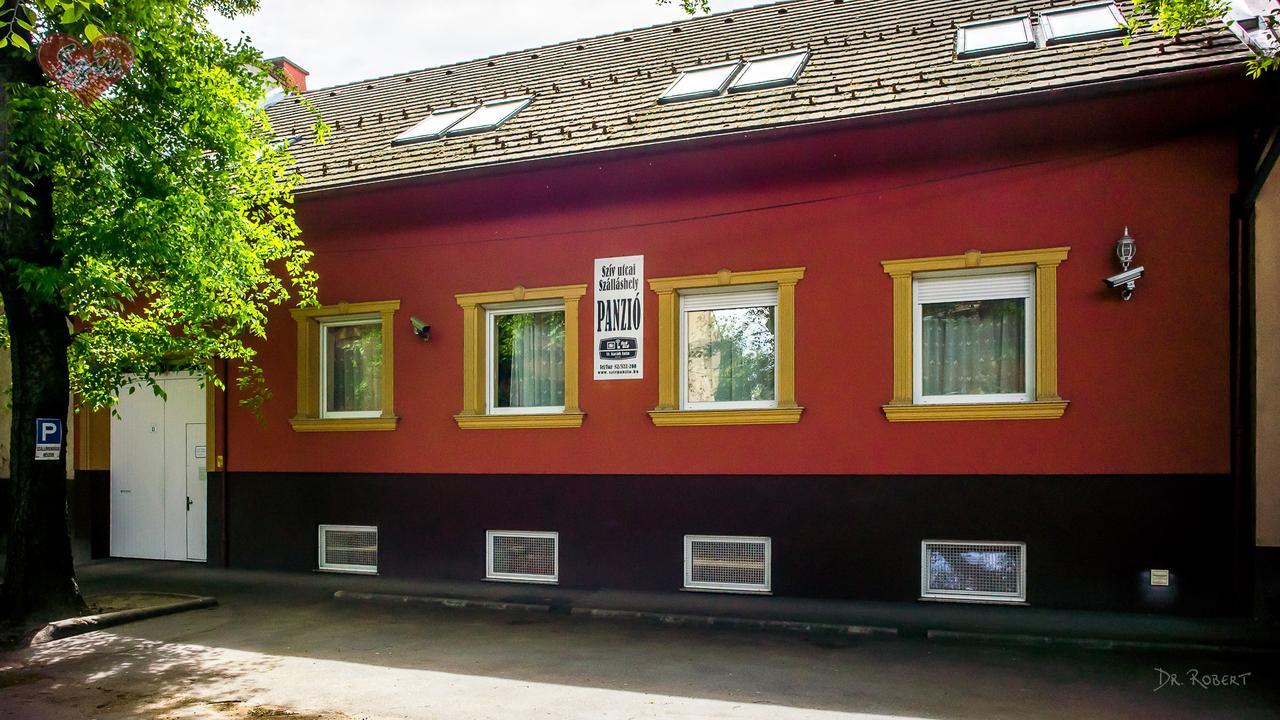 Civis Szallashely Debrecen Luaran gambar